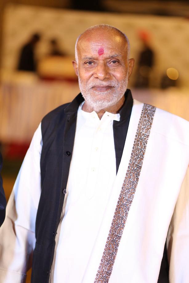 Ayurvedacharya Kaviraj Nathu Ram Joshi, founding lineage of Shivayur